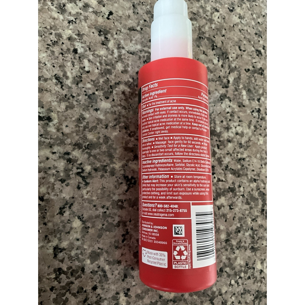 NEW ~ Neutrogena Stubborn Texture Acne Daily Cleanser 4% Glycolic, 6.3 fl oz - Picture 8 of 9